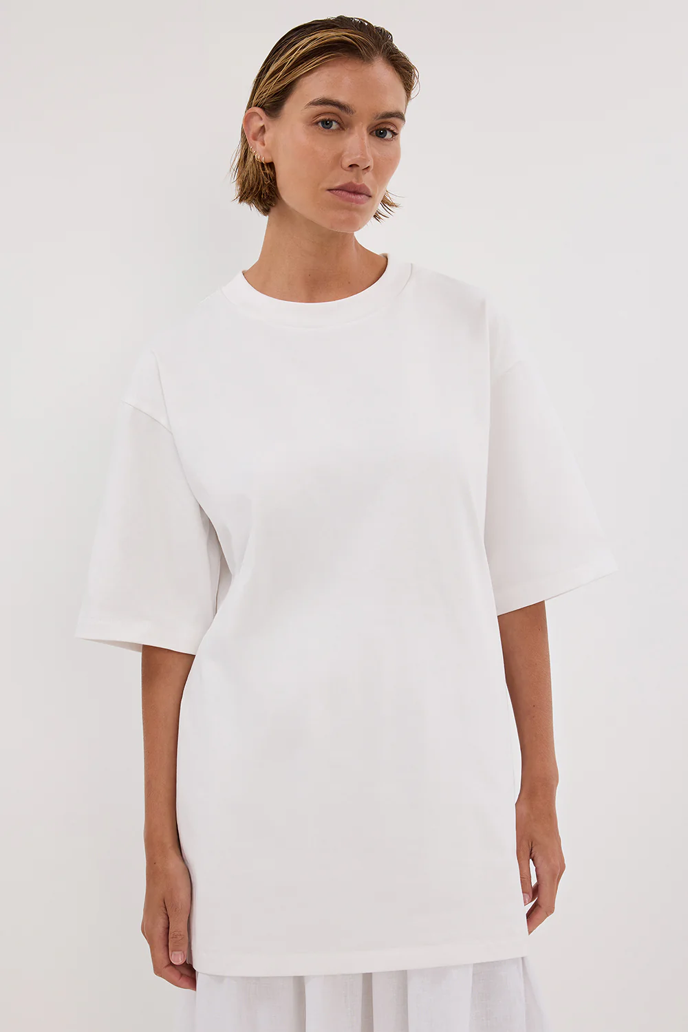 NOAH WHITE LONGLINE TEE - Yukikoi