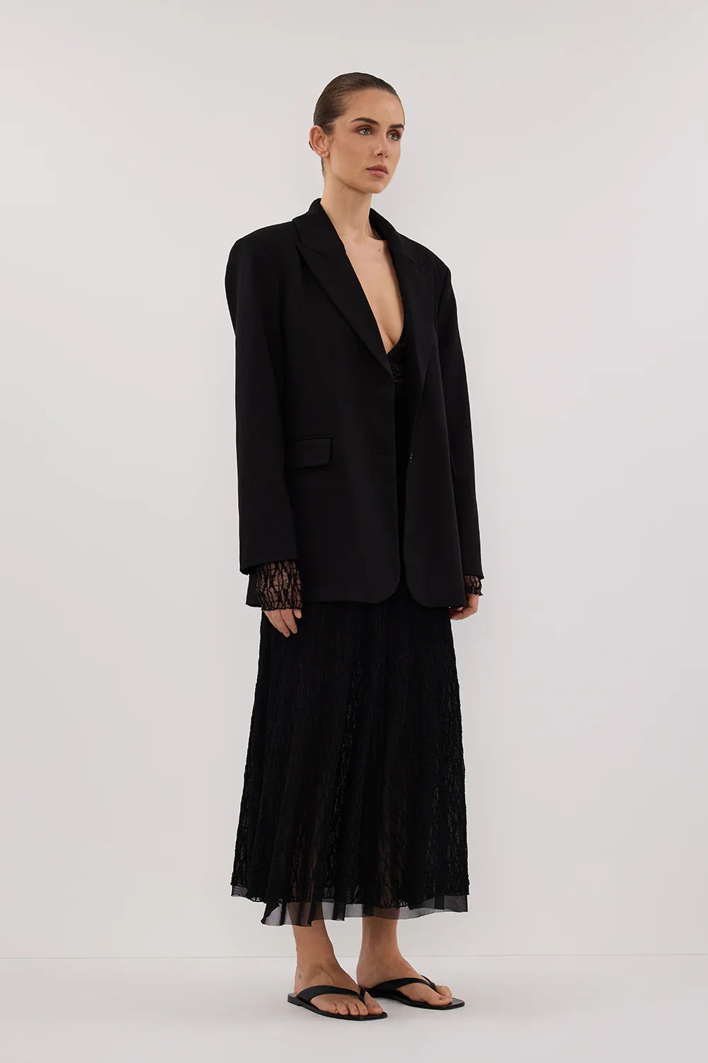 LIZZIE BLACK LACE LONG SLEEVE MAXI DRESS - Yukikoi