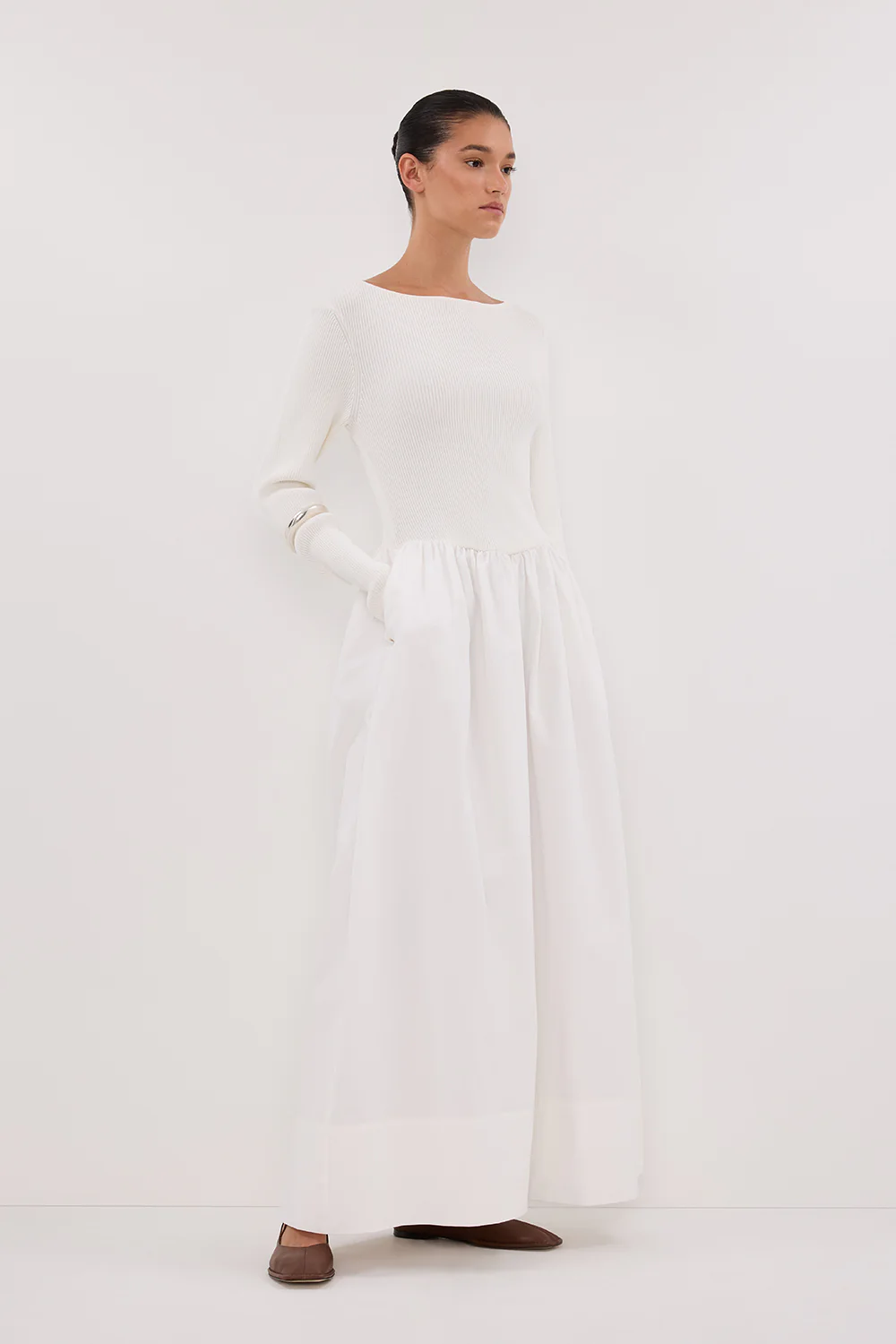ABIGAIL WHITE HYBRID LONG SLEEVE MIDI DRESS - Yukikoi