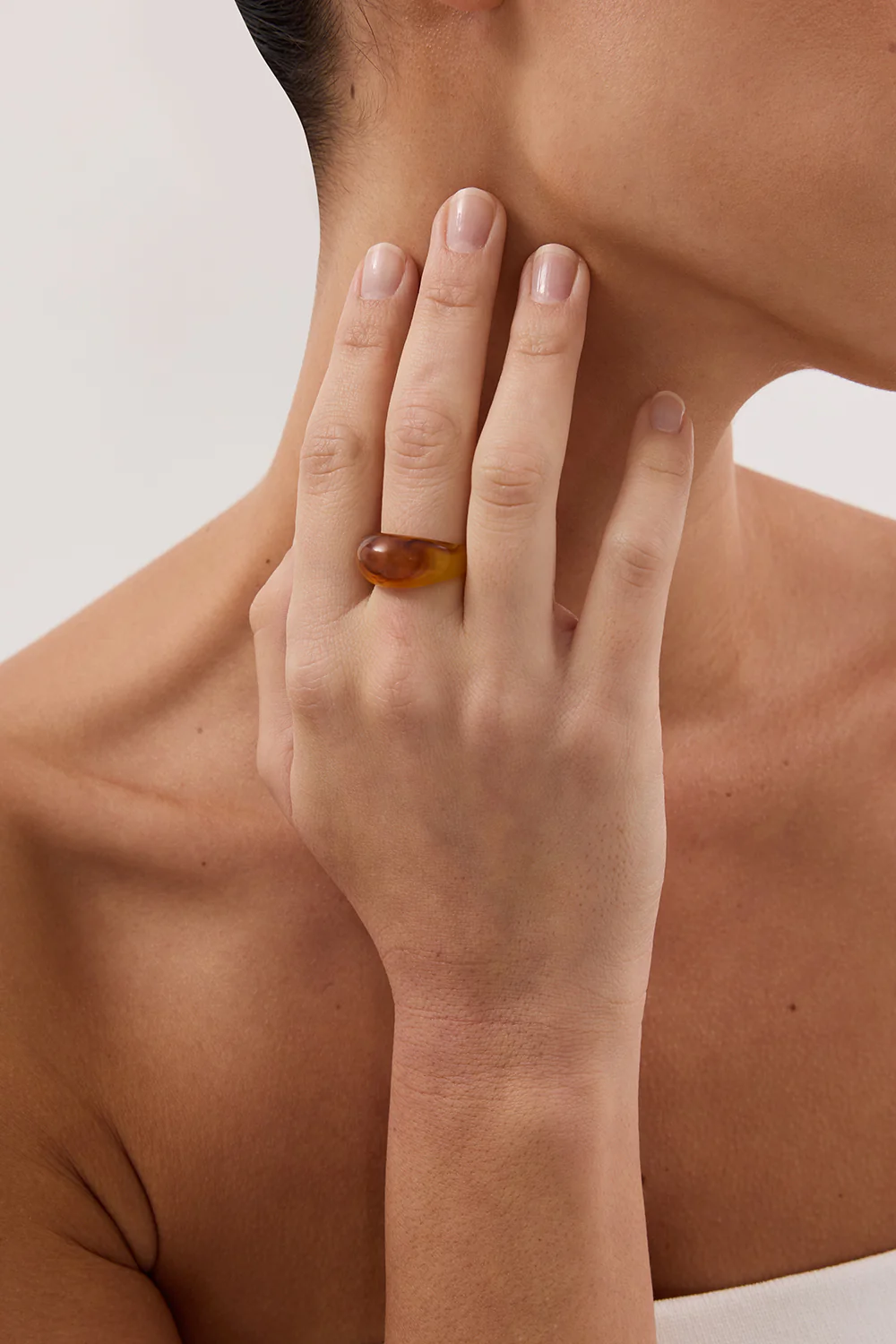 NOAH THE LABEL BROWN CHUNKY RESIN RING - Yukikoi