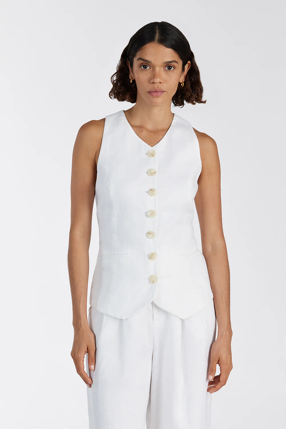 ALONDRA WHITE LINEN VEST - Yukikoi