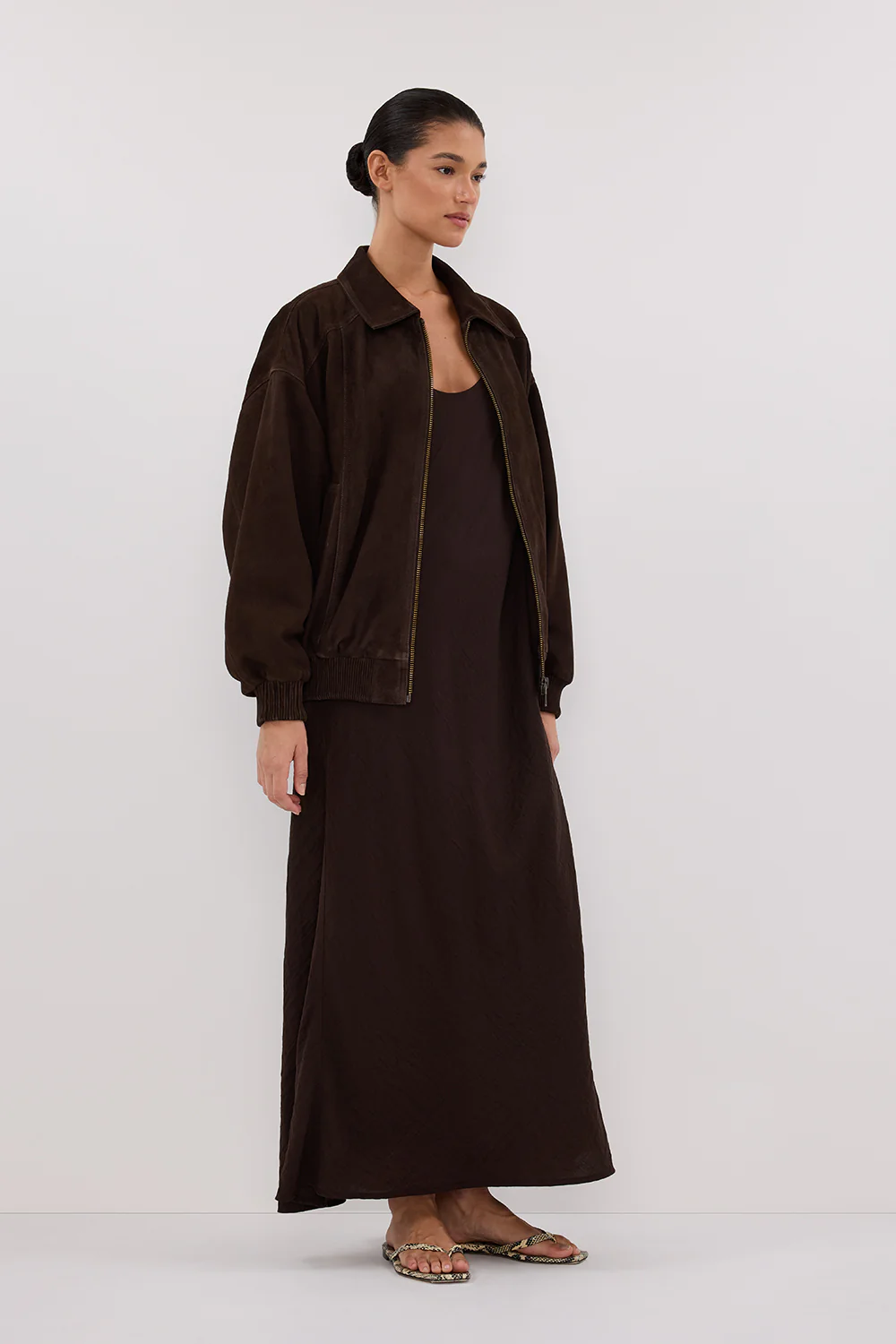 DALTON BITTER CHOC SUEDE BOMBER - Yukikoi