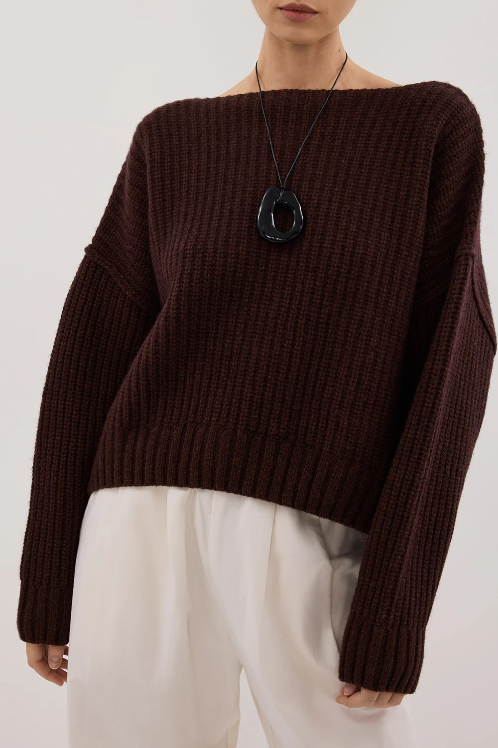 LIN CHOCOLATE BOAT NECK KNIT JUMPER - Yukikoi