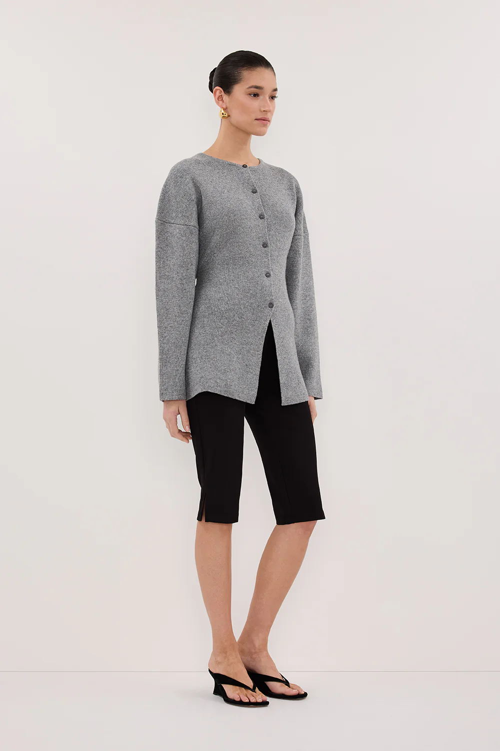 DEMI BLACK CAPRI PANT - Yukikoi