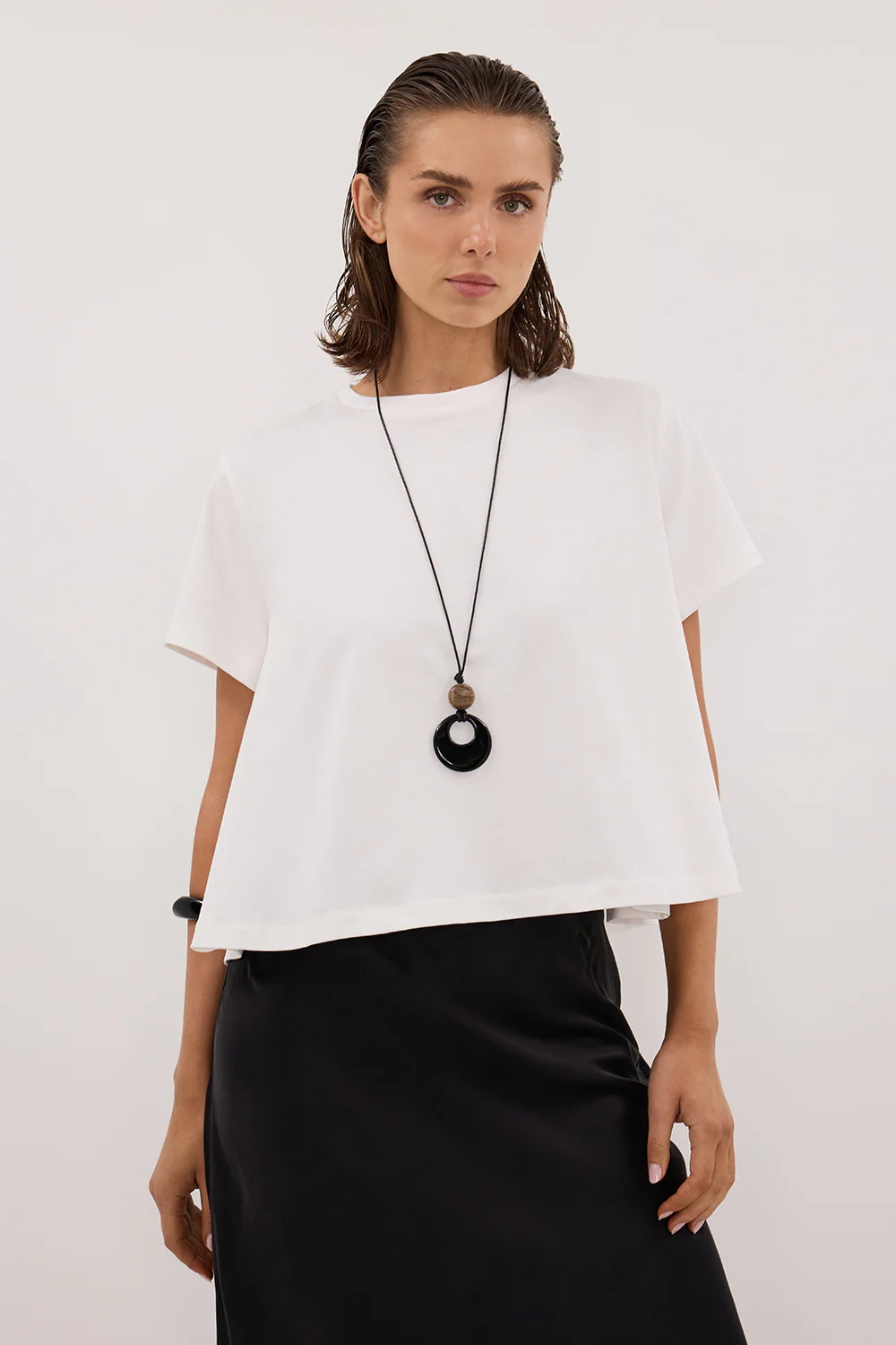 TATUM WHITE SHORT SLEEVE TEE - Yukikoi