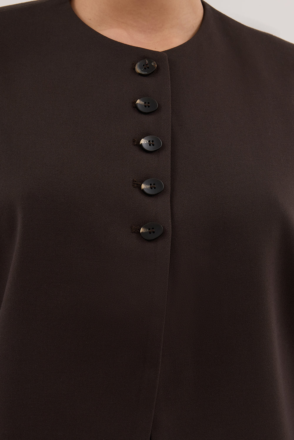 RYAN BITTER CHOC CROPPED BLAZER - Yukikoi